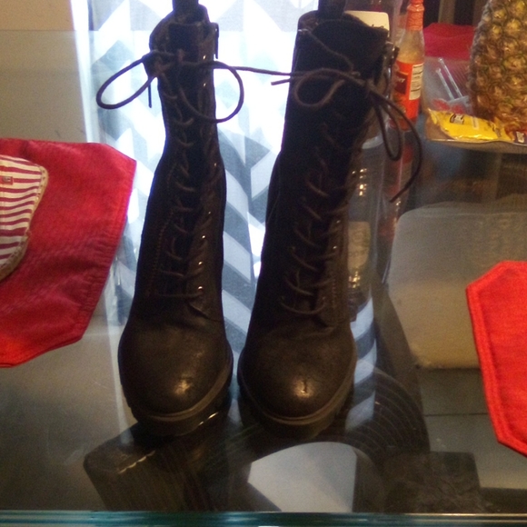 Boots - Picture 2 of 2